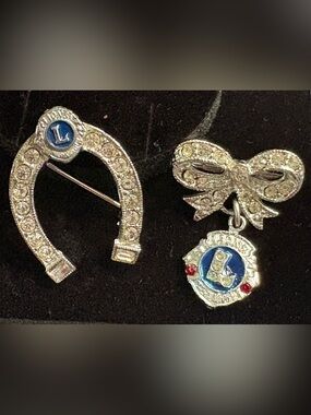Vintage Lions Club Rhinestone Brooch Pin Set Horseshoe Bow